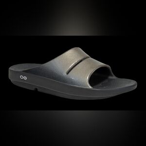 OOFOS Metallic OOFOS OOAHH LUXE LATTE - 1101LAT Gray Slide Sandals